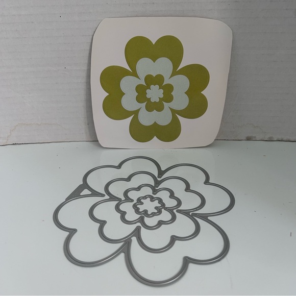 Quickutz Nesting Clover nesting dies 4 pcs - Picture 2 of 6